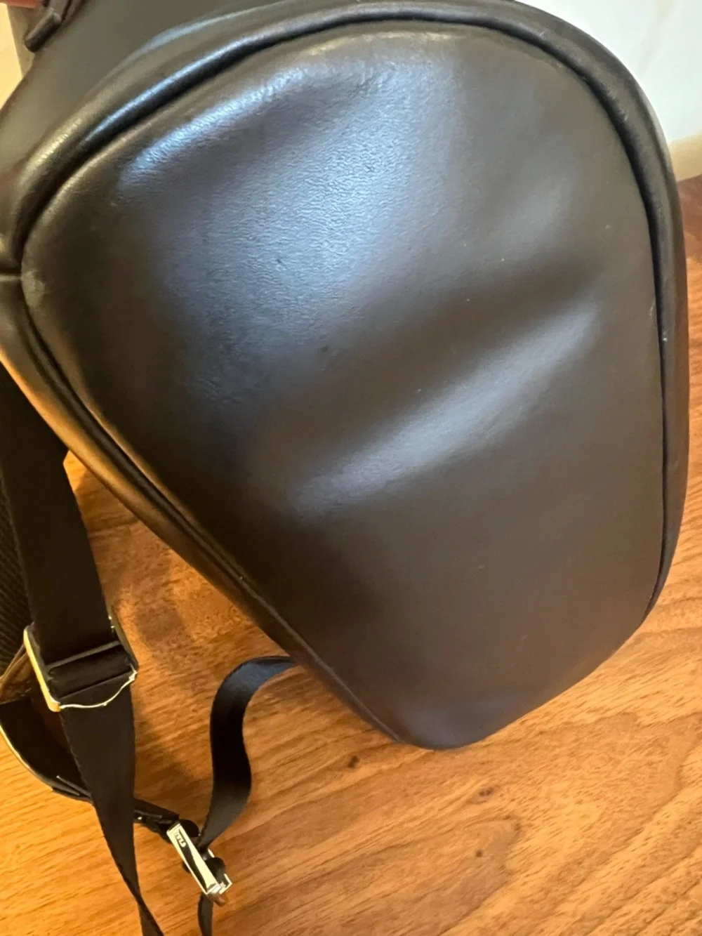 WANT Les Essentiels Smooth Leather  Backpack w/Lock